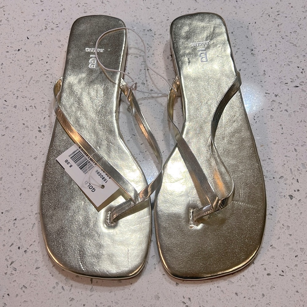 NWT Baker Thong sandals/flip flops size 8